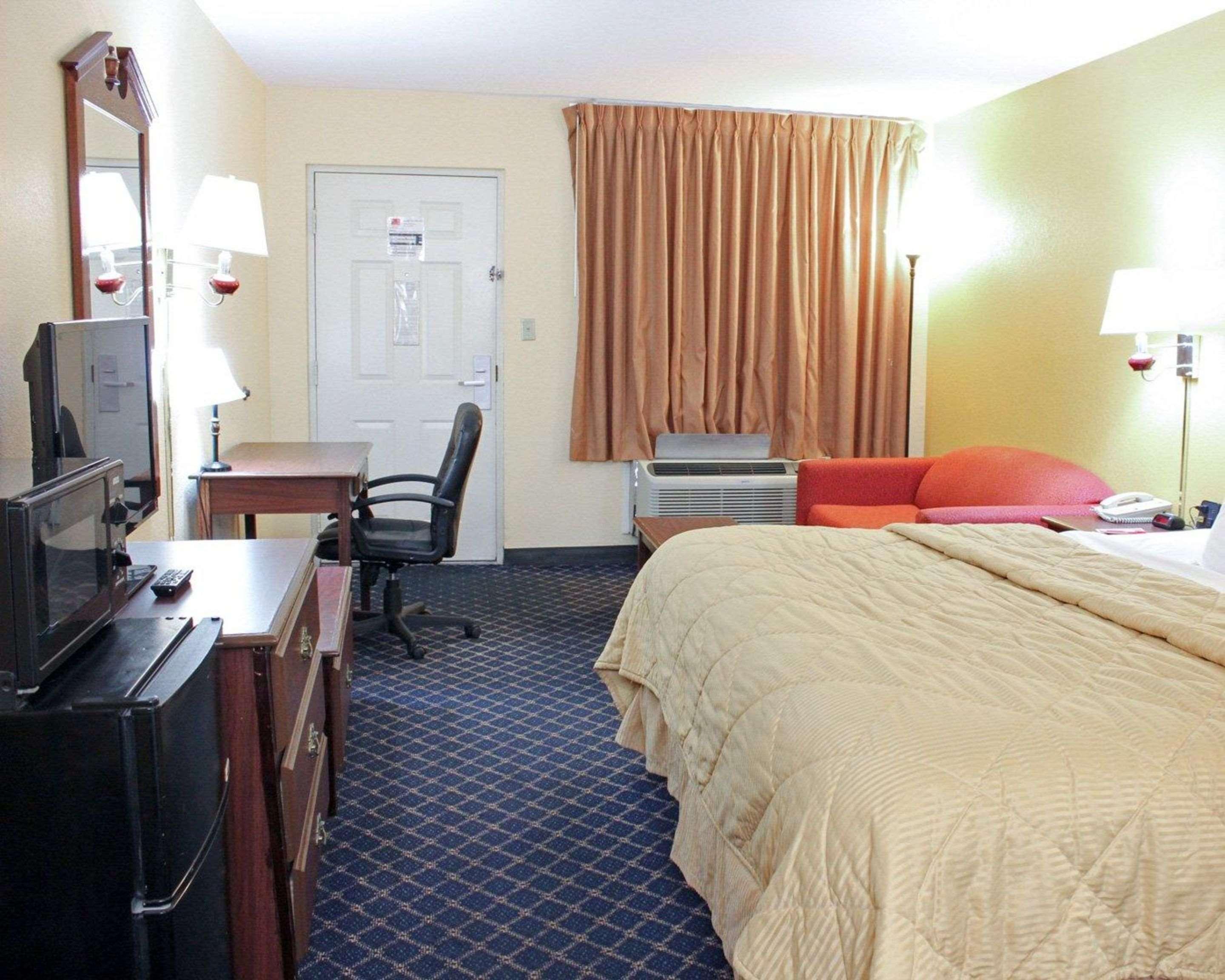Econo Lodge Battleboro - Rocky Mount I-95 Exteriör bild
