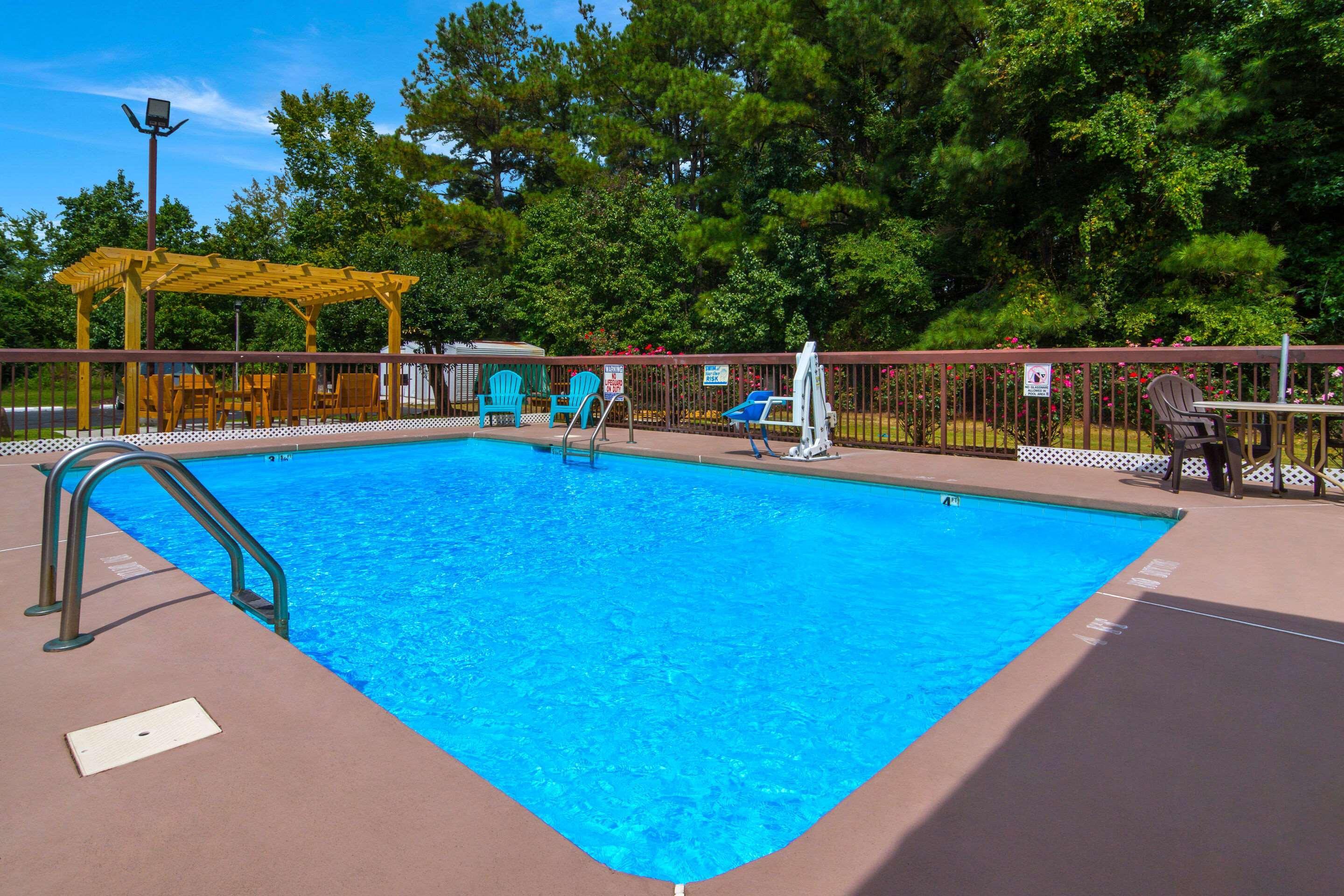 Econo Lodge Battleboro - Rocky Mount I-95 Exteriör bild