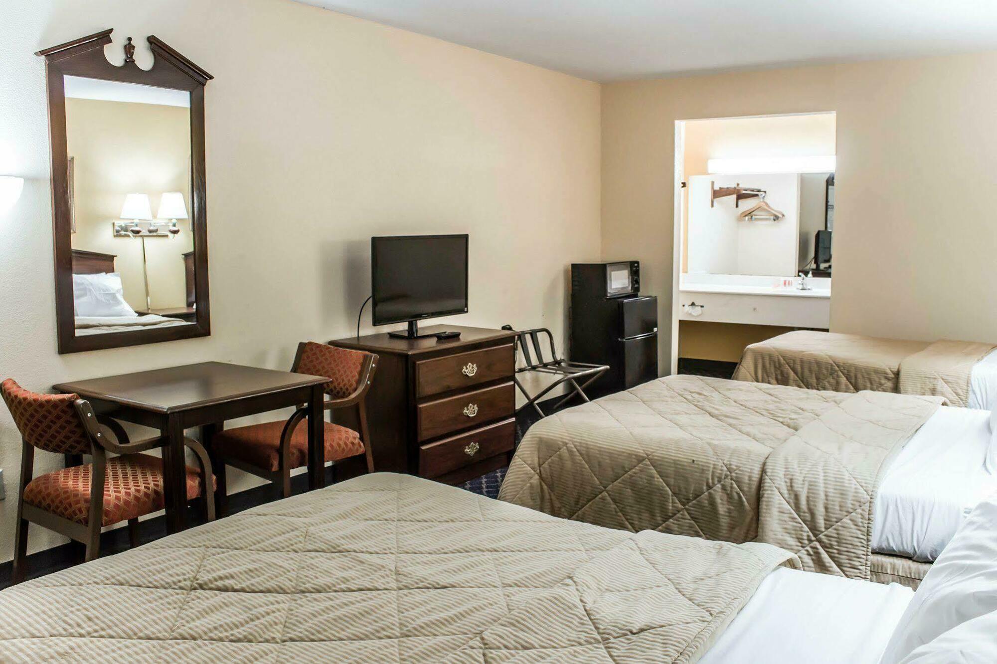 Econo Lodge Battleboro - Rocky Mount I-95 Exteriör bild